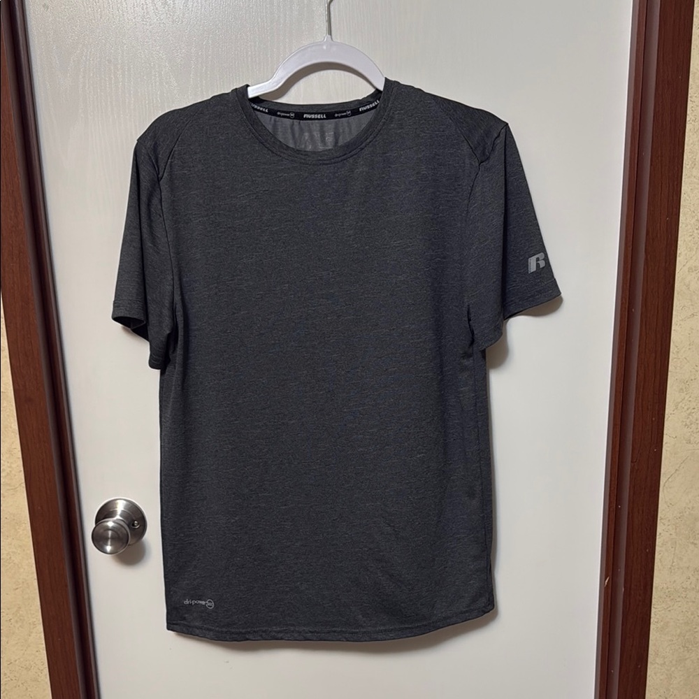 Russell Athletic Men's Black T-Shirt Size S